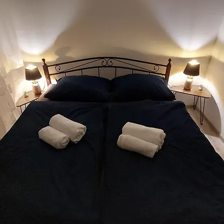 Apartment Apartman Surany Surany