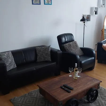 Apartment Apartman Surany *