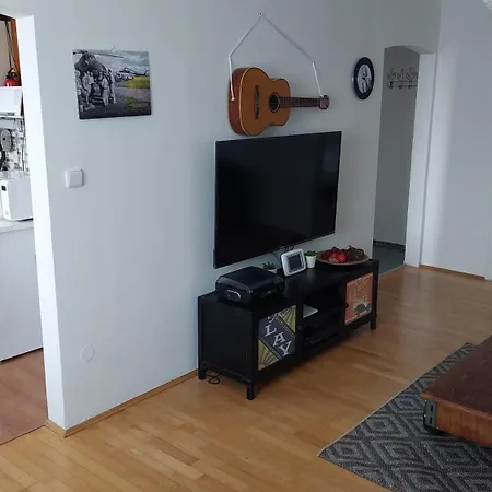 Apartman Surany Apartment *
